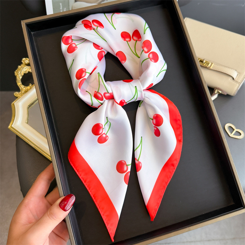 Lenço de cetim quadrado de lux - Luxury Bags Cute avaliação e preço